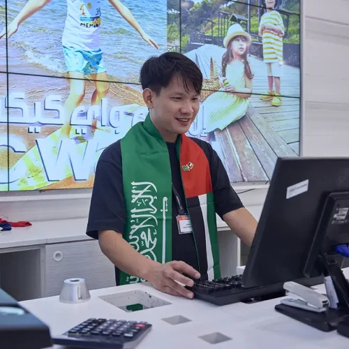 تحتفل مجموعة أباريل باليوم الوطني السعودي في سائر متاجرها في الإمارات